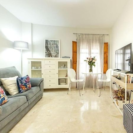 Pajaritos Center Suite By Valcambre Sevilla Bagian luar foto